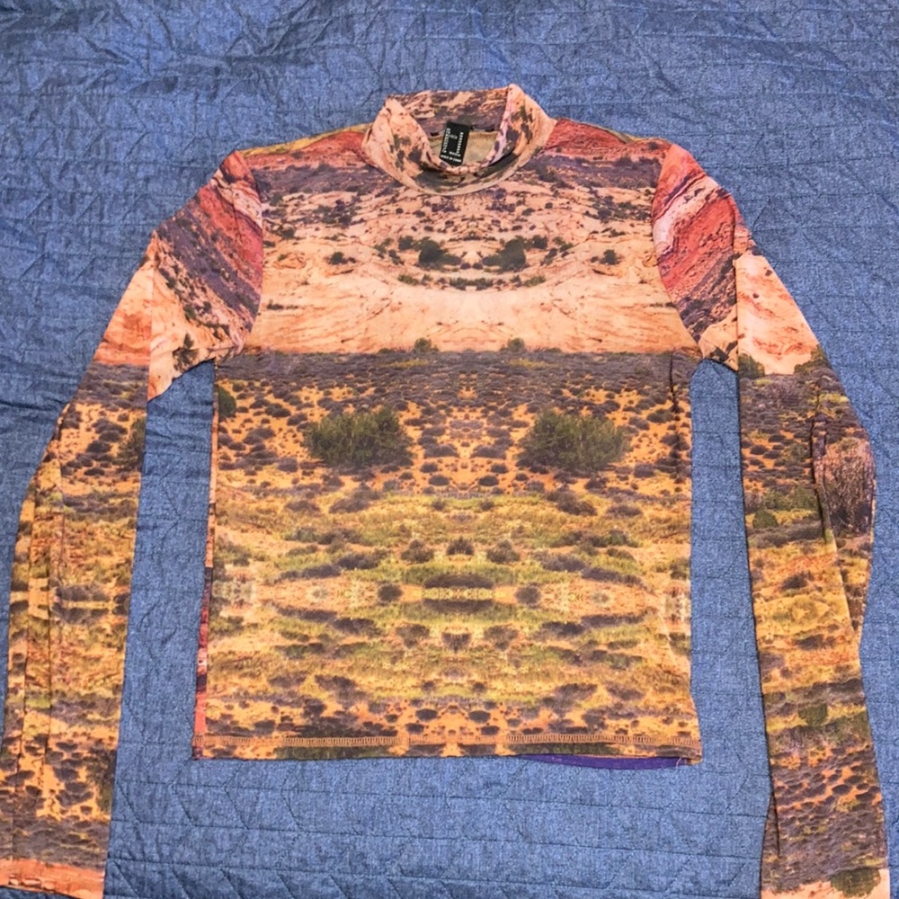 Forever 21 breathableDesert Print Turtle neck top
